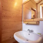 Emet By Interhome