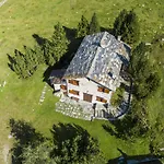 Emet By Interhome *